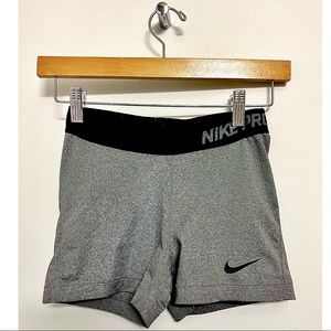 🍯 NIKE PRO shorts • spandex/workout DRY-FIT - SMALL